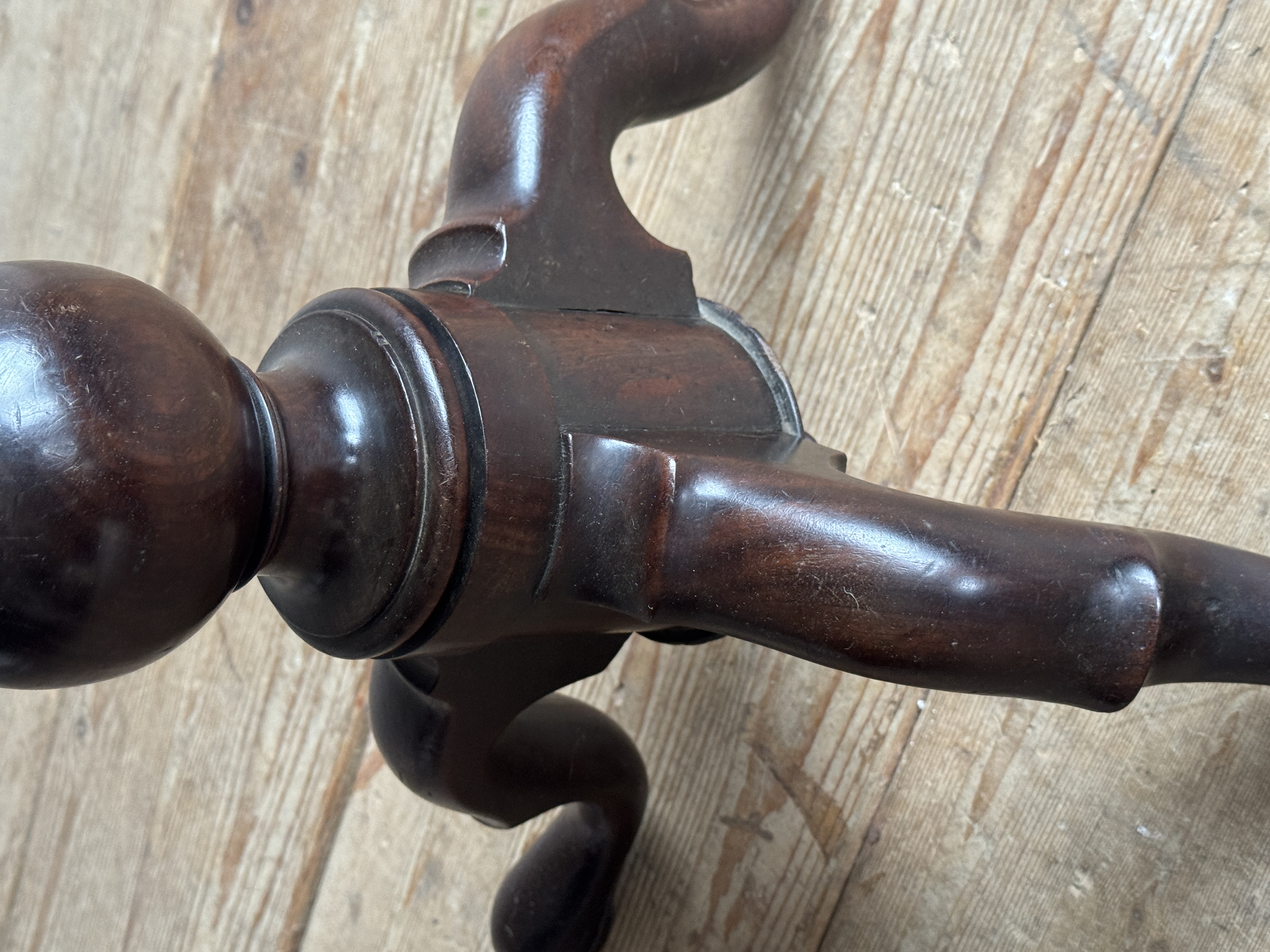 A George III Mahogany Tripod Table image 6