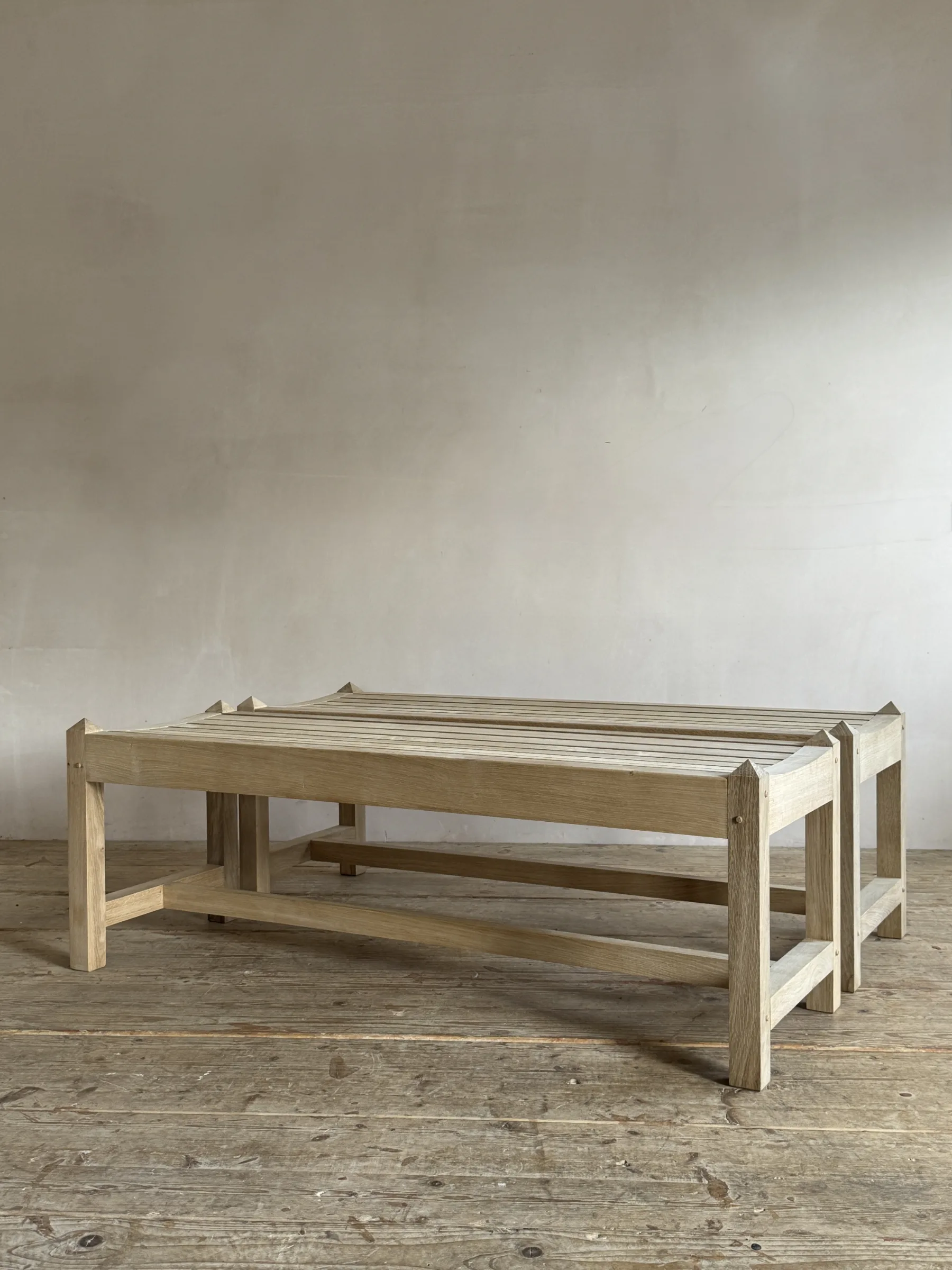Pagoda Backless Bench