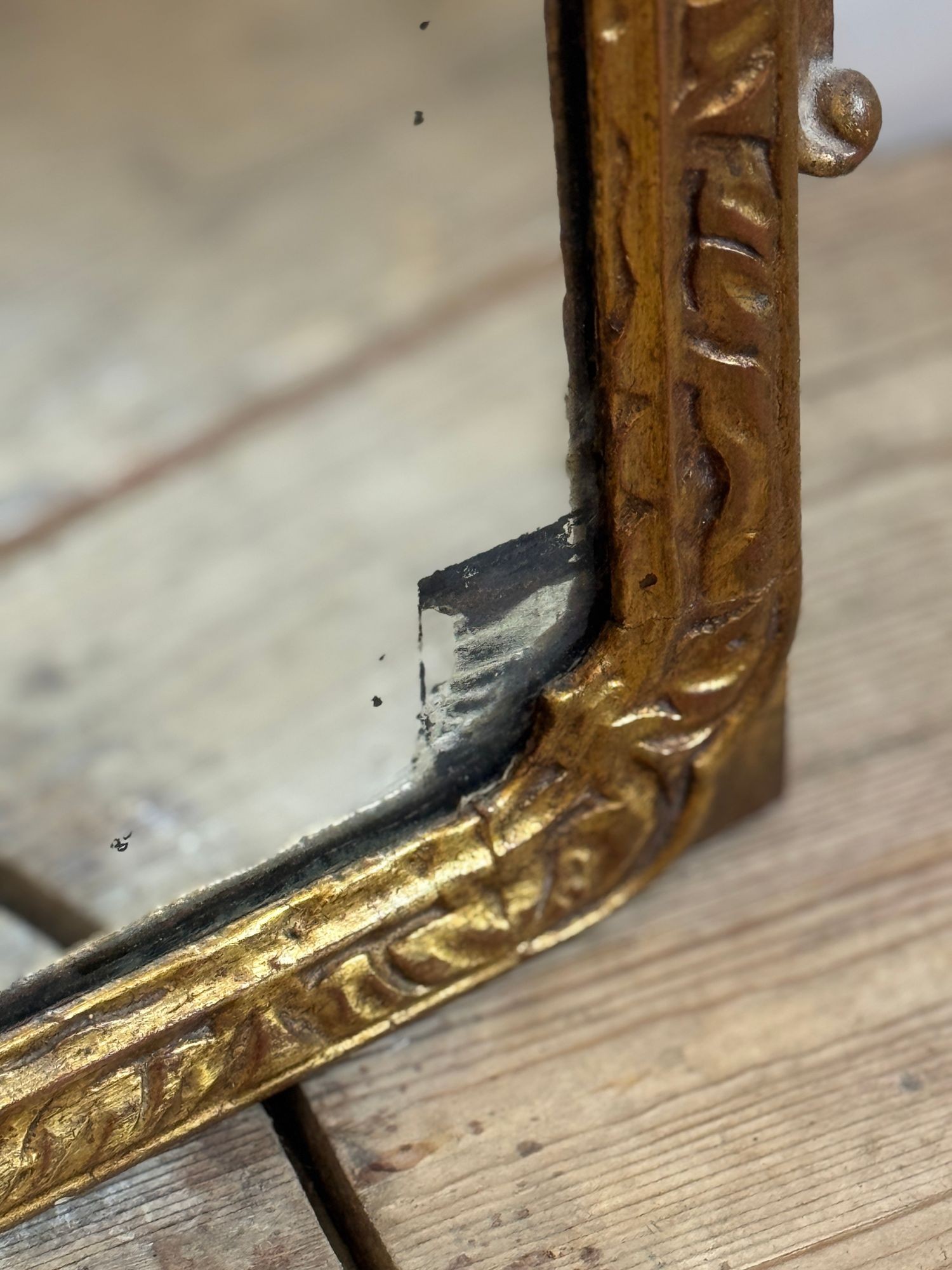19thC Giltwood Mirror image 3