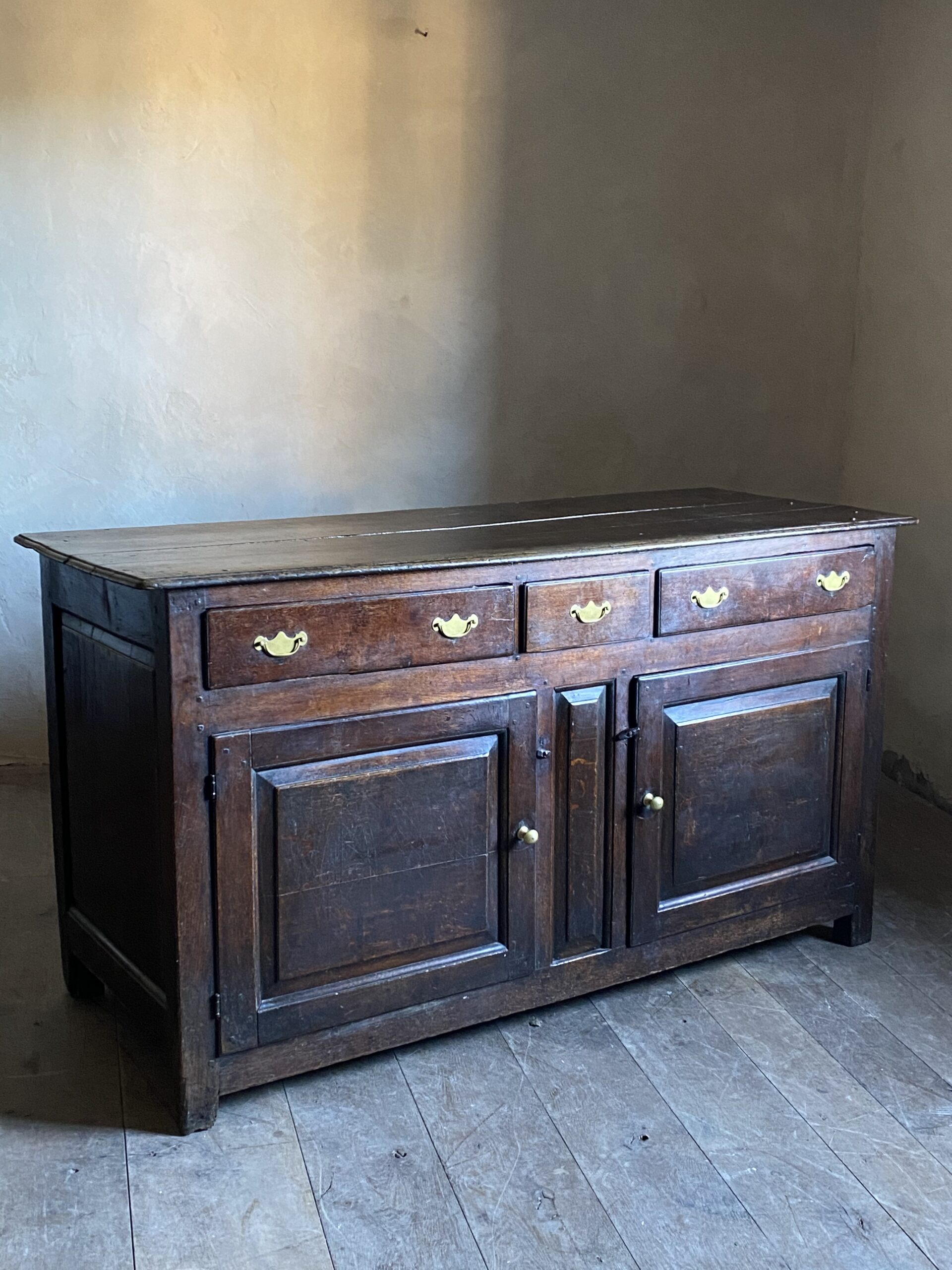 18thC Oak Westmorland Dresser image 5