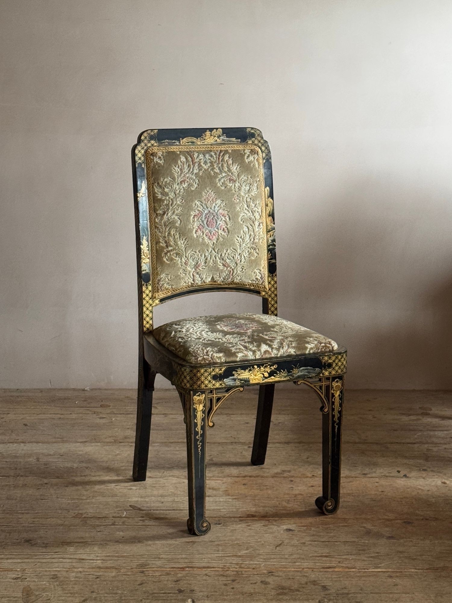 Four black and gold lacquered chinoiserie dining chairs. image 4