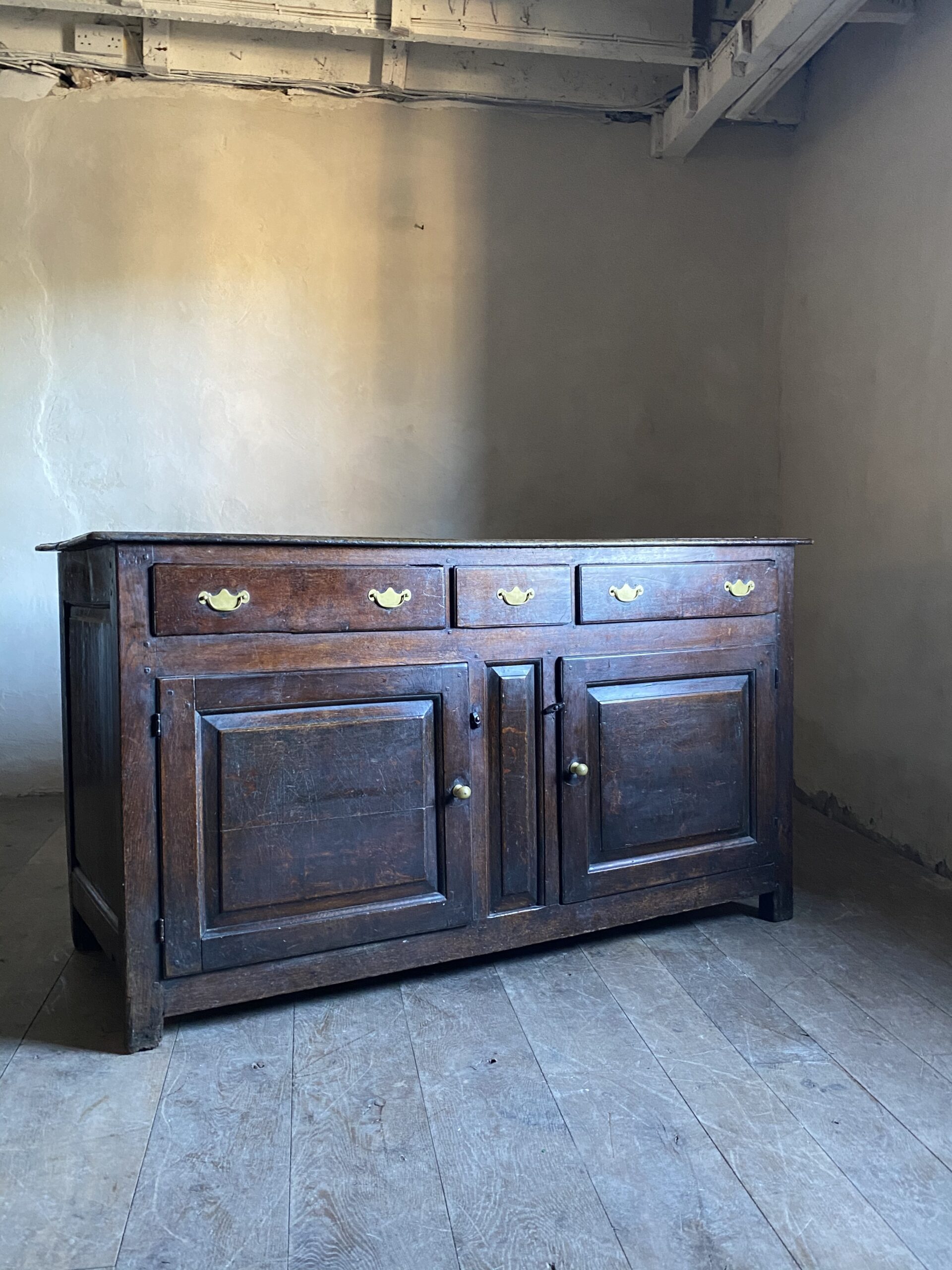 18thC Oak Westmorland Dresser image 4