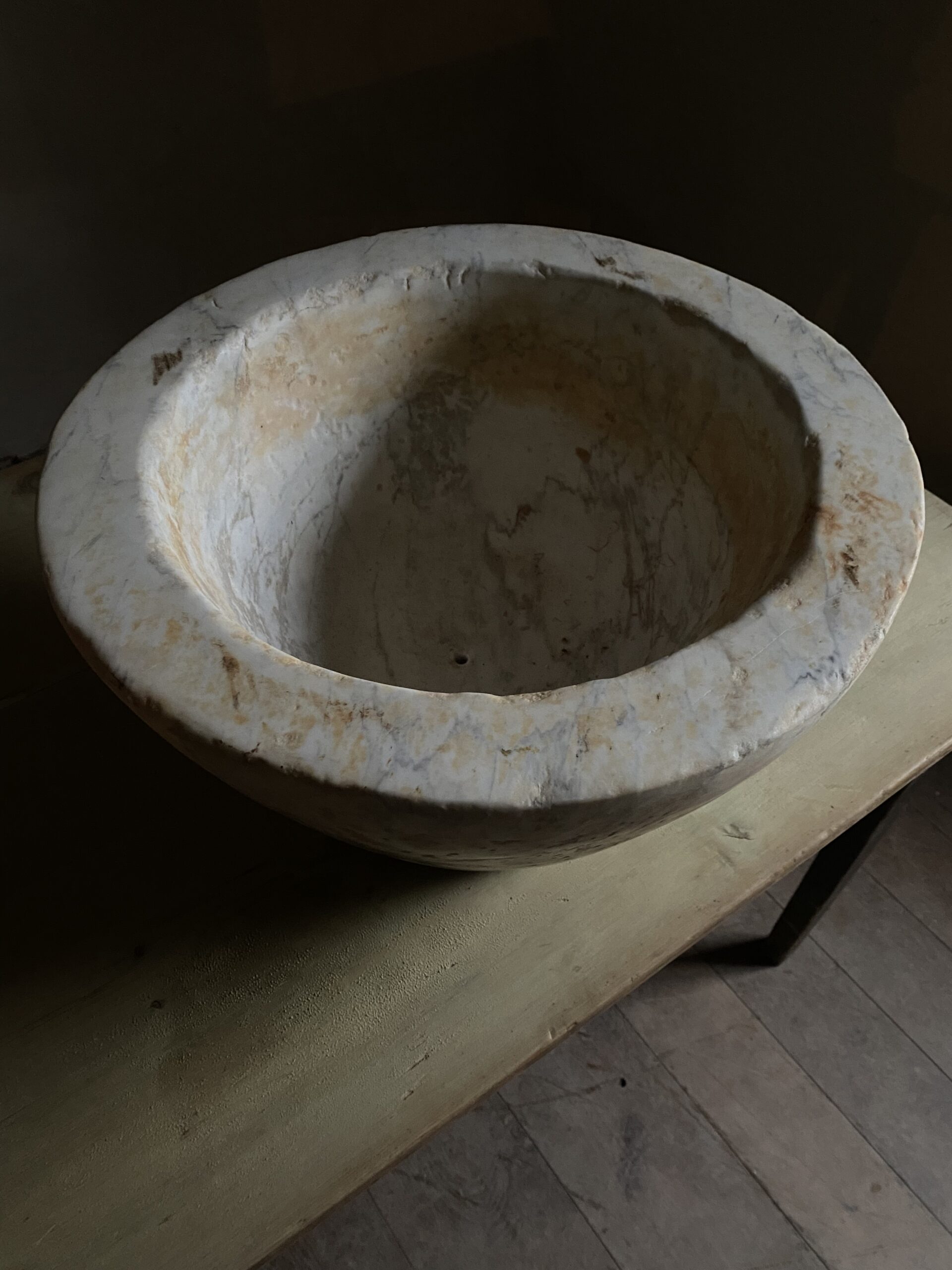 Large English 18thC Marble Mortar image 7