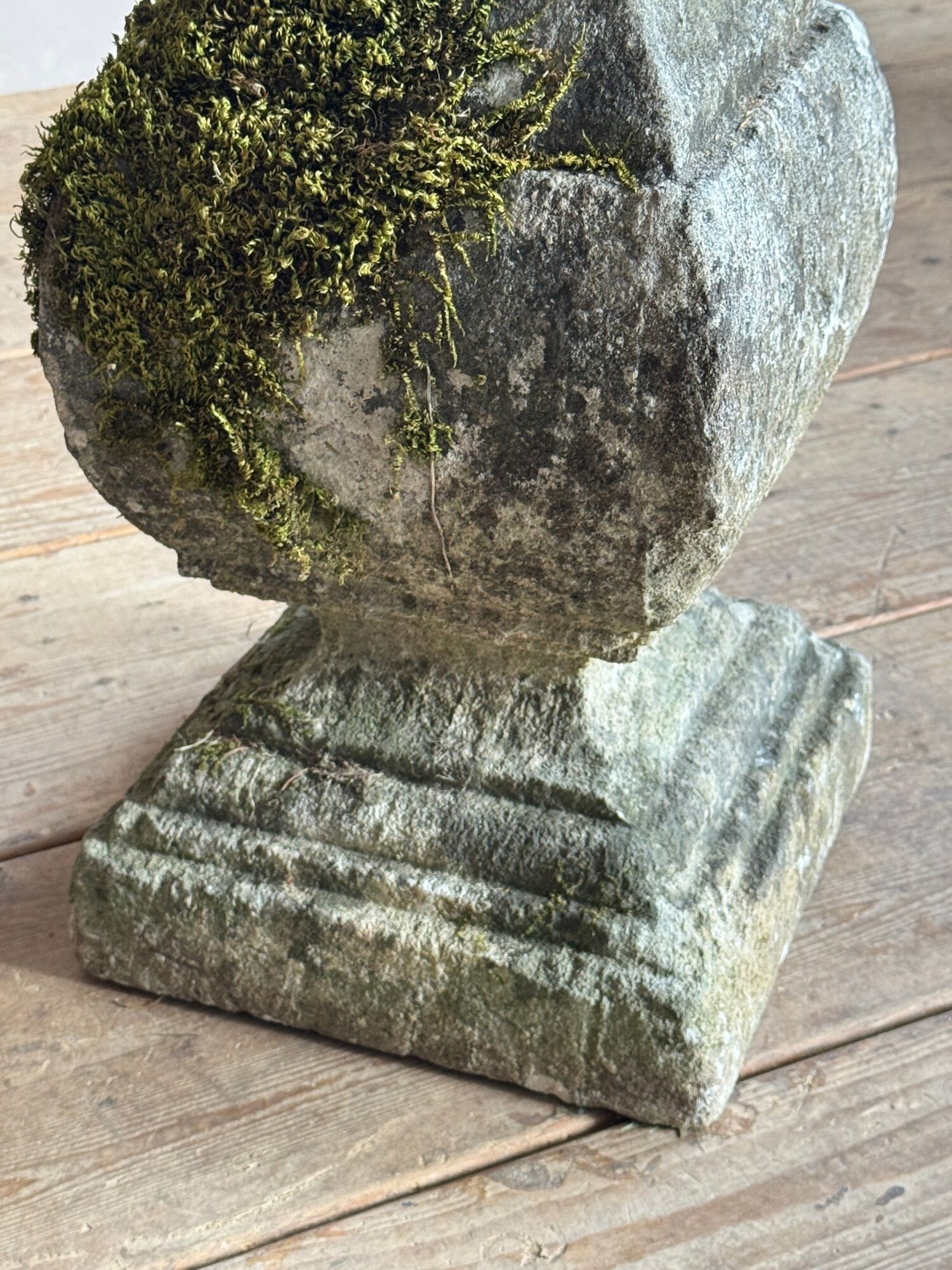 18thC Limestone Sundial image 4