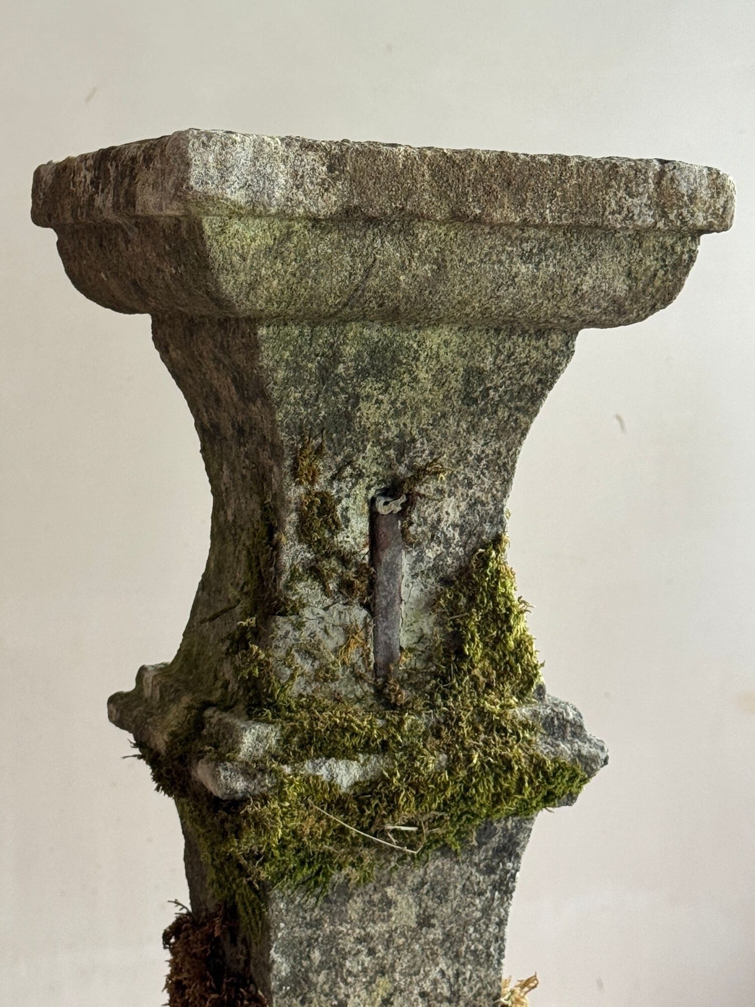 18thC Limestone Sundial image 5