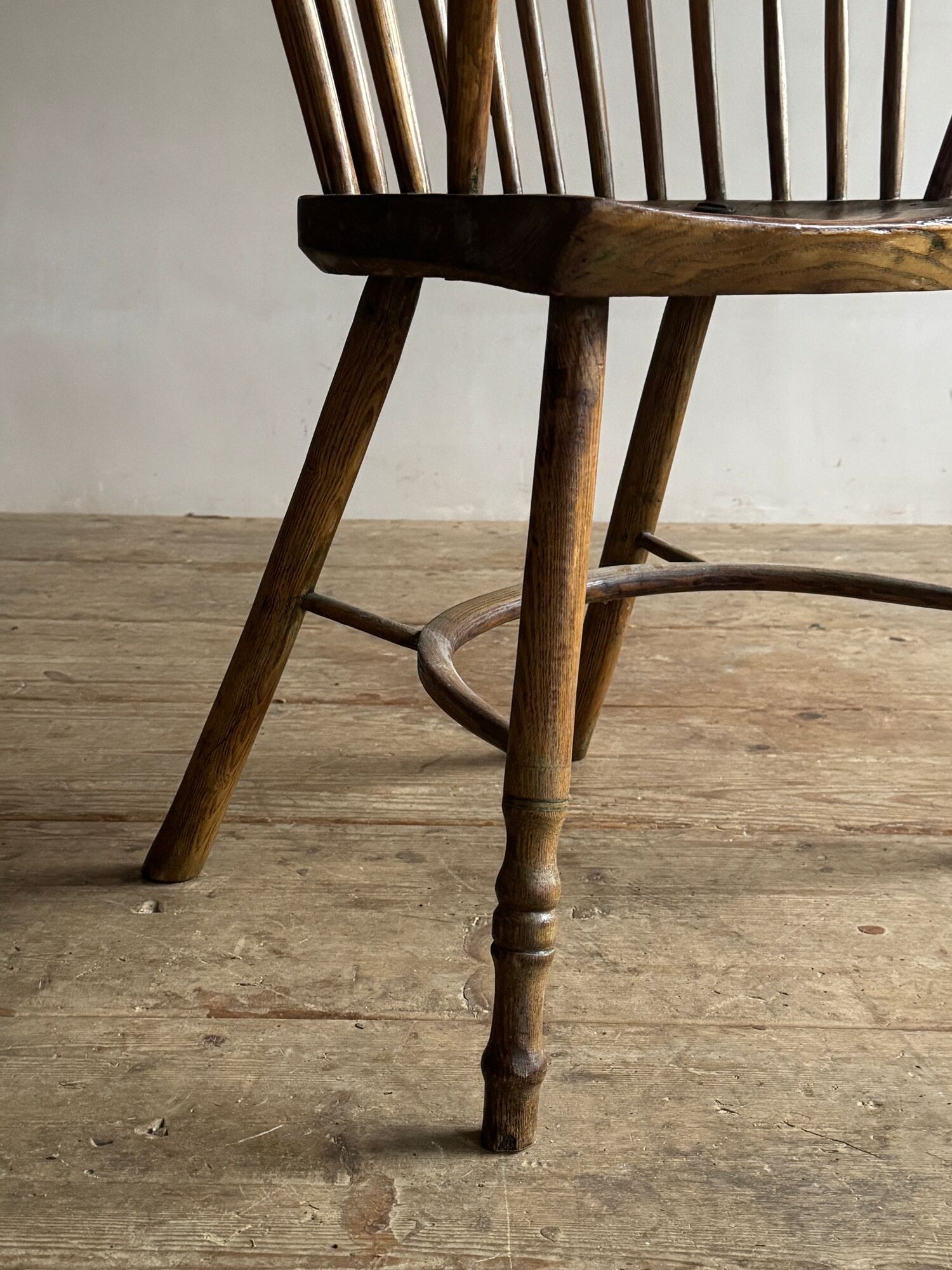 Gillows windsor chair image 6