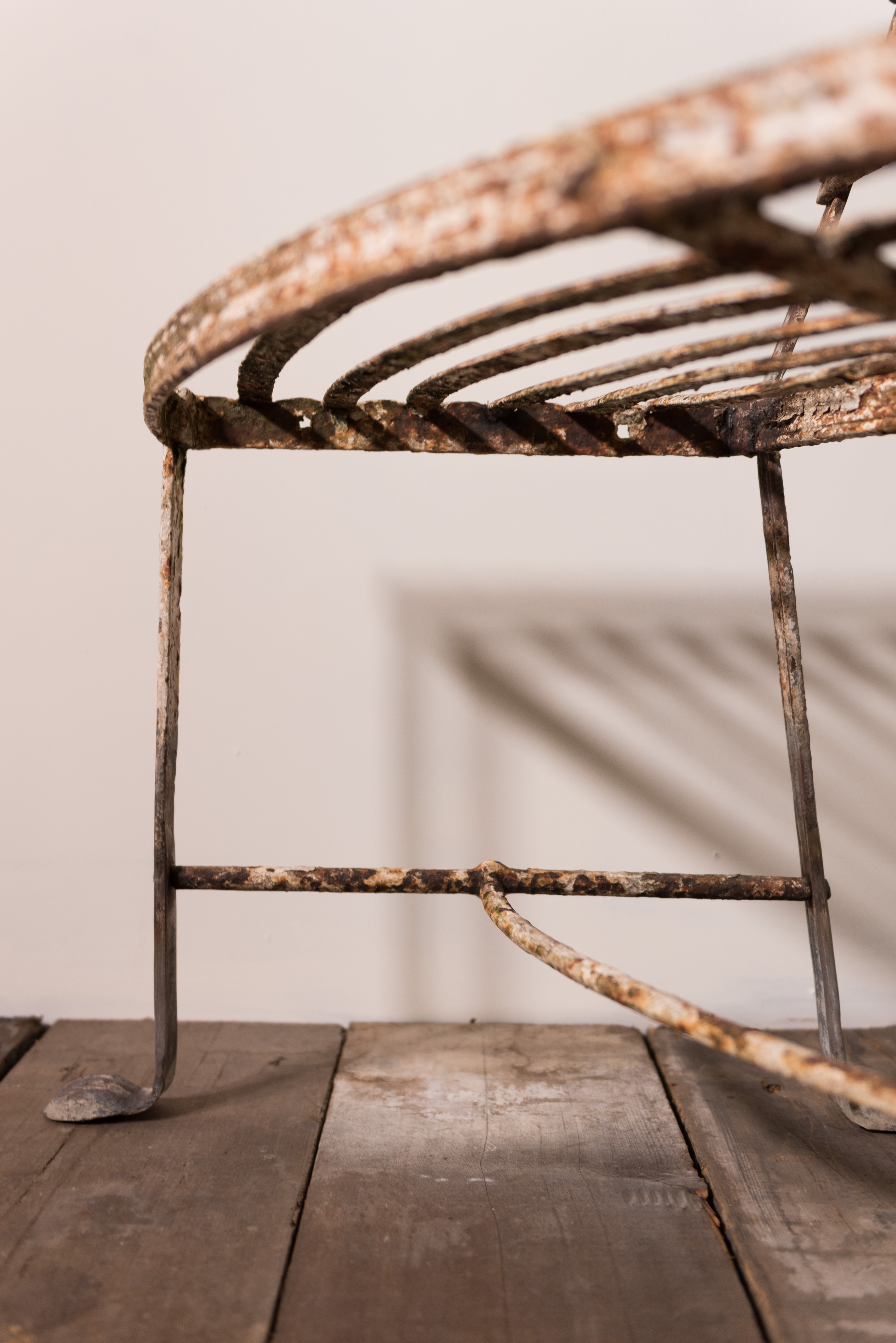 Regency Reeded Wrought Iron Tree Seat image 10