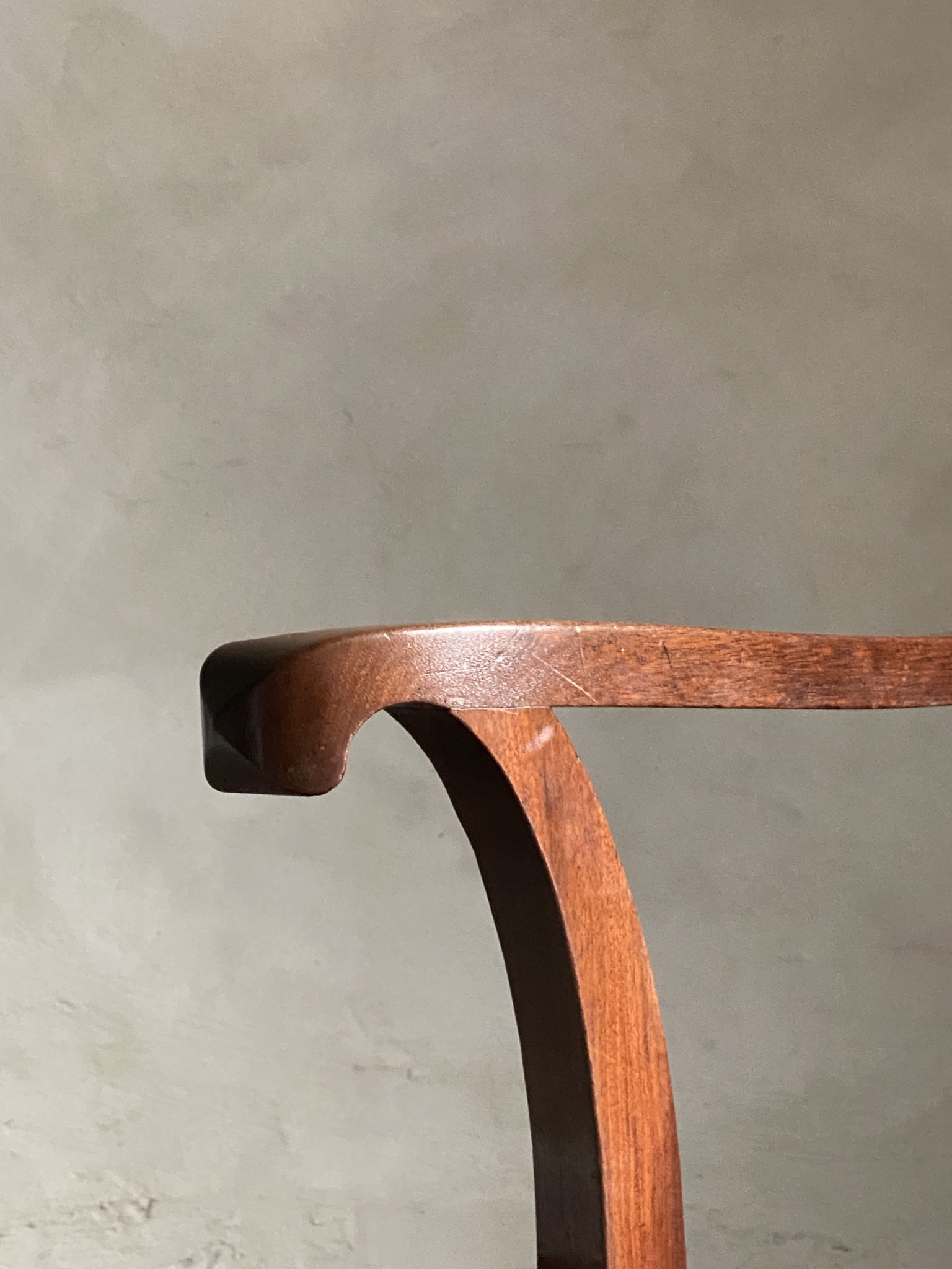 19thC Mahogany Drunkards Chair image 3