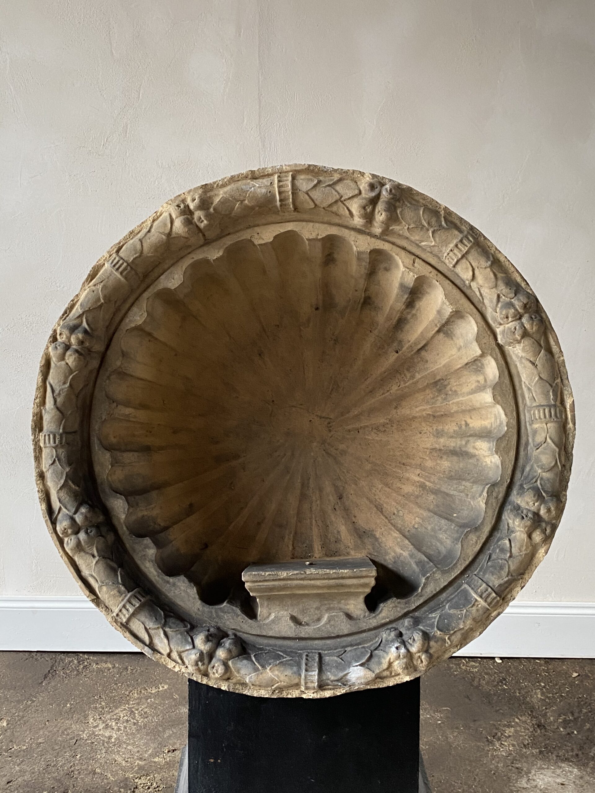 A Pair of Buff Terracotta Niches image 7