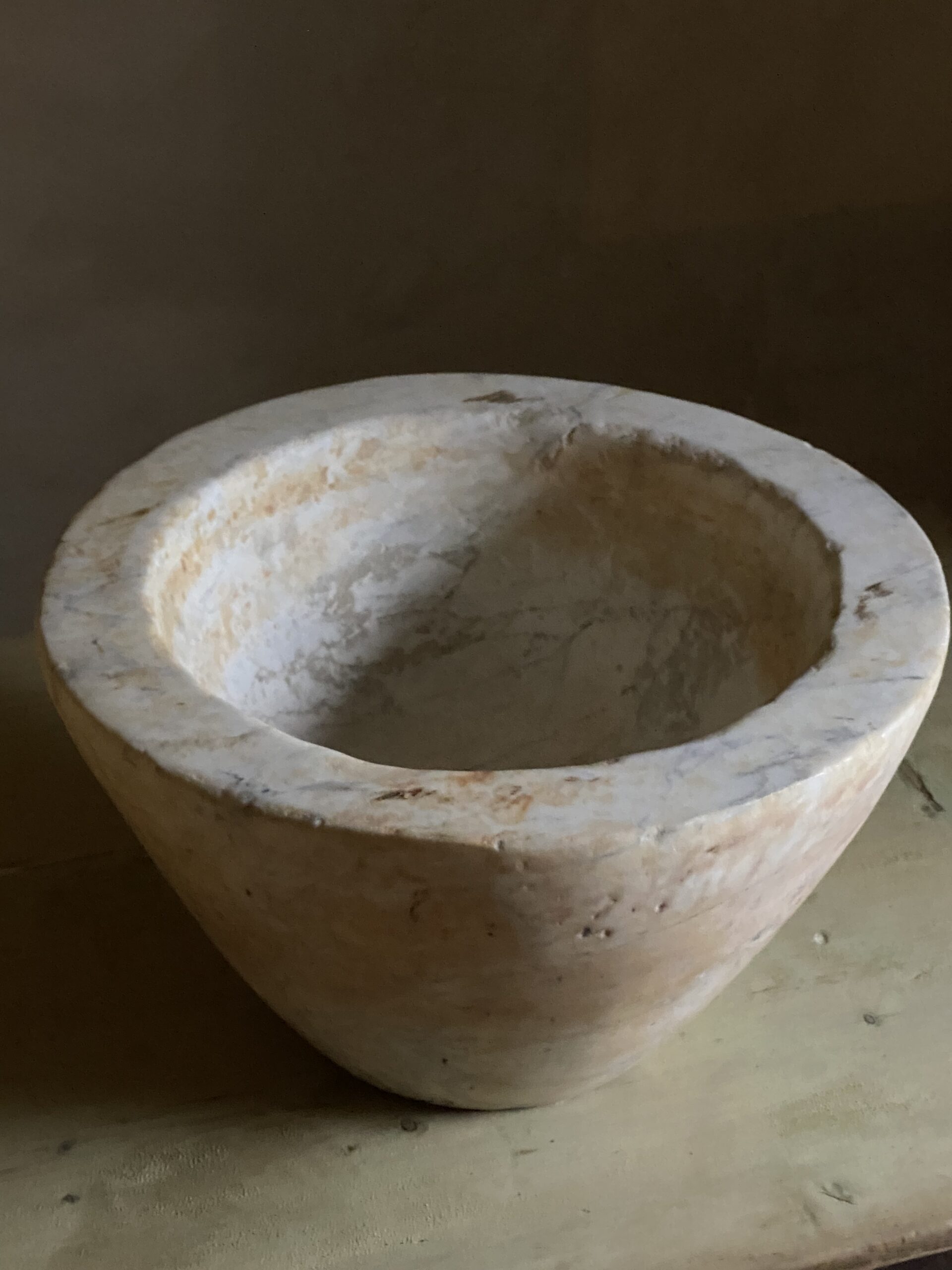 Large English 18thC Marble Mortar image 12