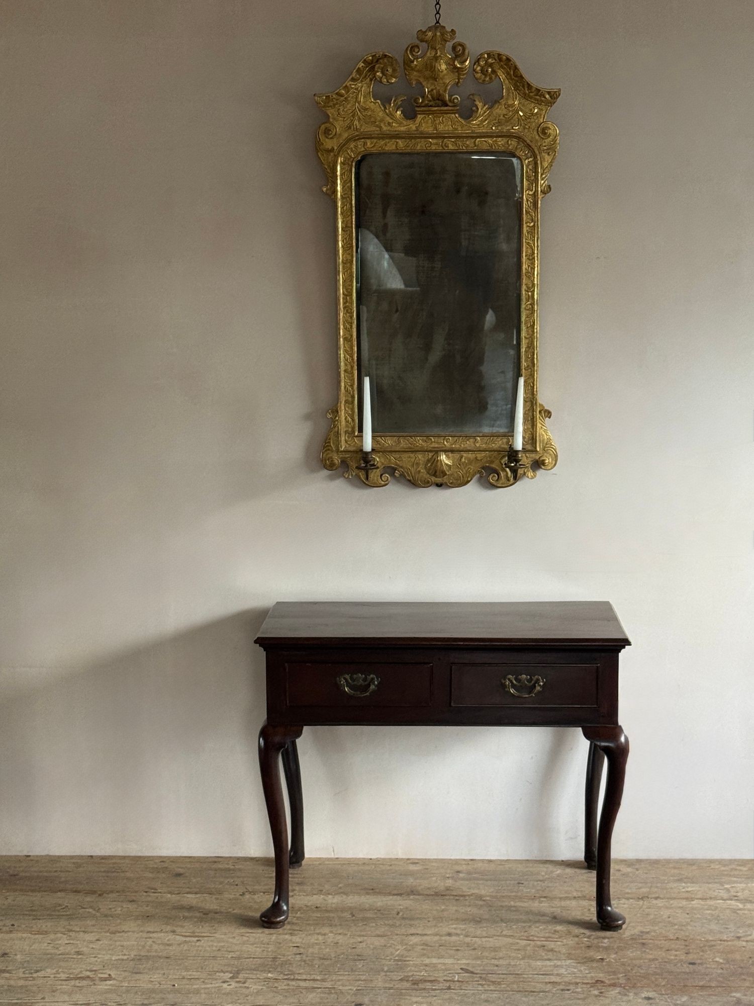 George II side table image 8