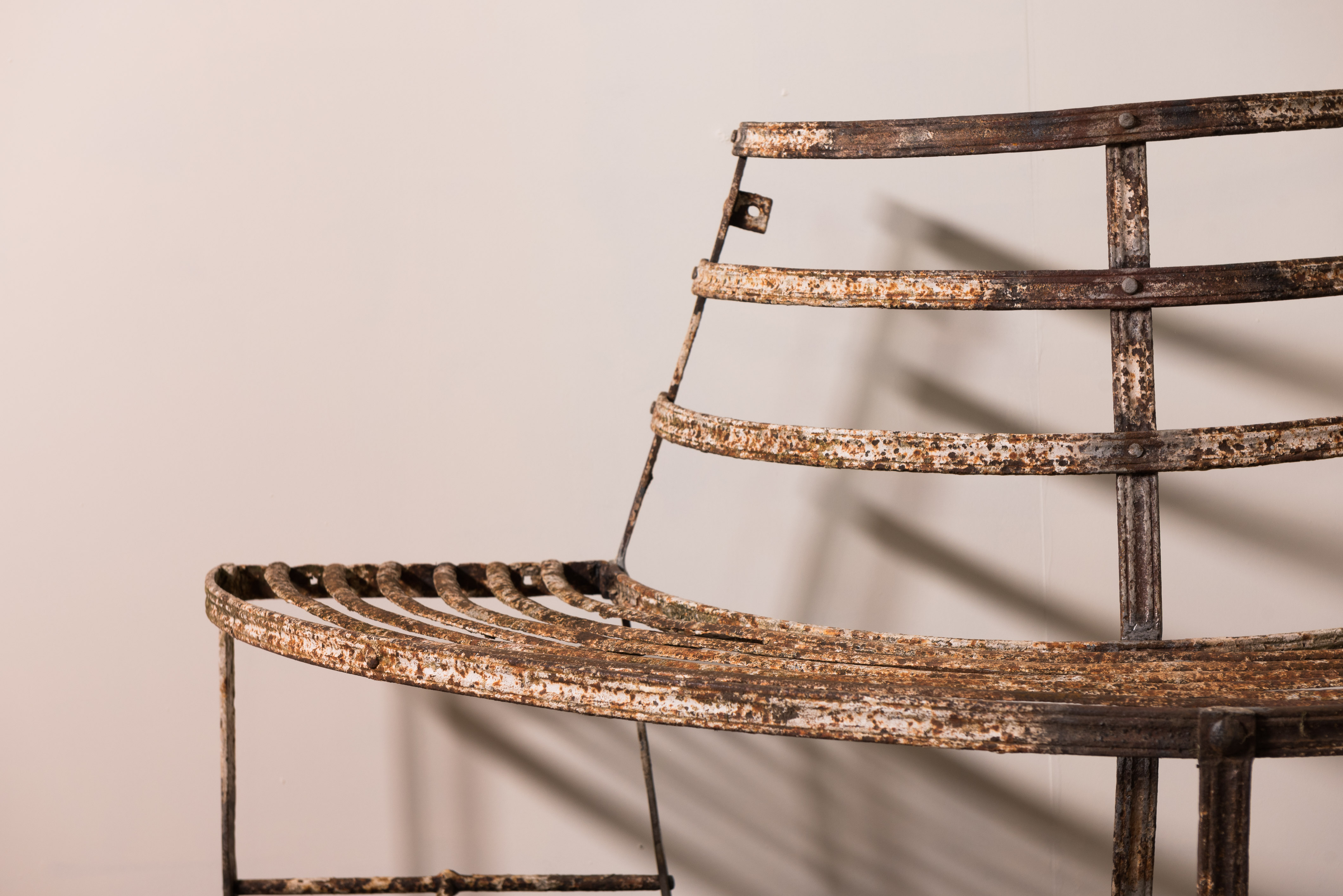 Regency Reeded Wrought Iron Tree Seat image 8