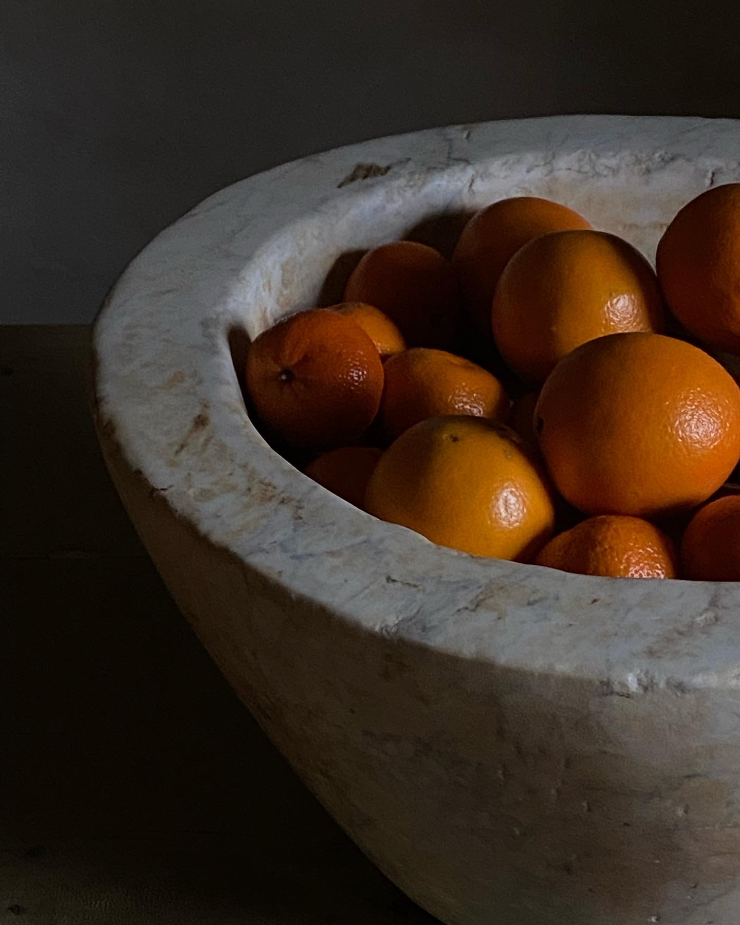 Large English 18thC Marble Mortar image 3